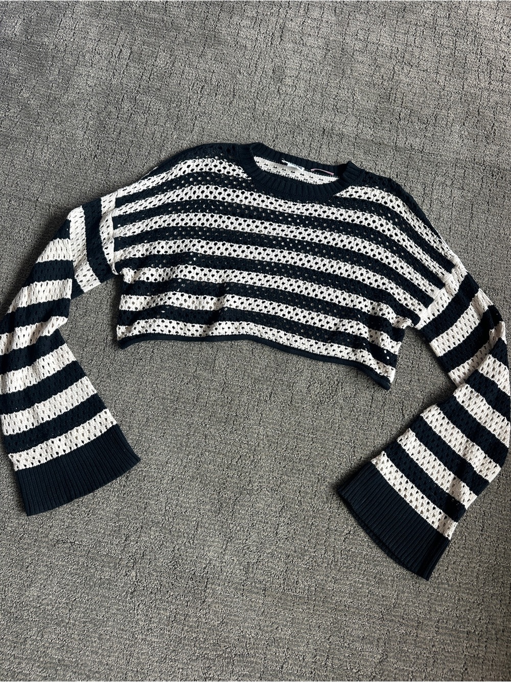Future Collective Alani Noelle Stripe Open Knit Crop Sweater Relaxed Boho - M